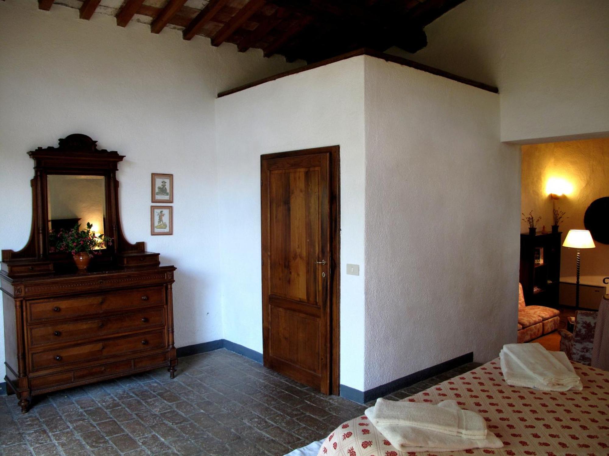 منزل الضيف Barberino di Val dʼElsa  في Fattoria Casa Sola الغرفة الصورة